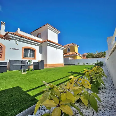 Primera Luxury House Villa *