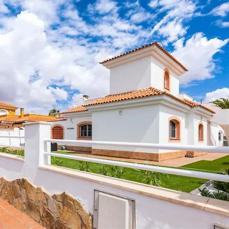 Primera Luxury House וילה *