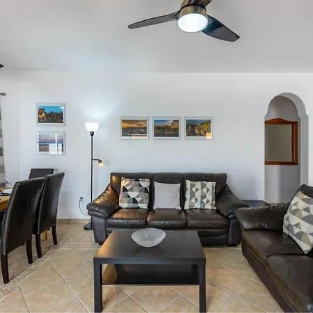 Primera Luxury House Βίλα