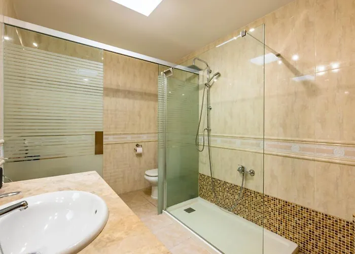 فيلة Primera Luxury House *